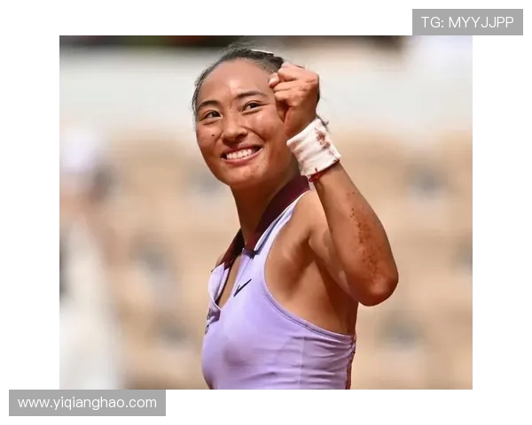 郑钦文发球破局！中国金花草地突围，袁悦张帅虽败犹荣(1)